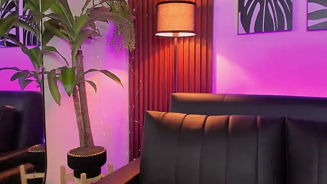 Georgina caruso online show from 04-04-26, 02:21