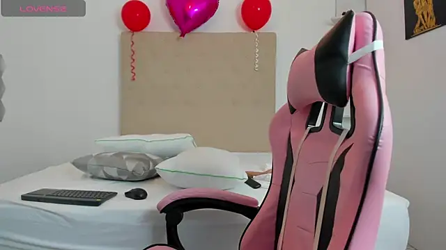 Michelle Jaramillo online show from 02-14-25, 07:33