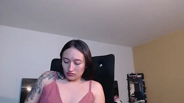 Snapshot of Elsa-bad chatting on 03-22-25, 08:29 Elsa-bad online show from 03-22-25, 08:29