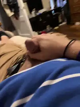 Snapshot of biggzee6 chatting on 02-21-26, 05:14 biggzee6 online show from 02-21-26, 05:14