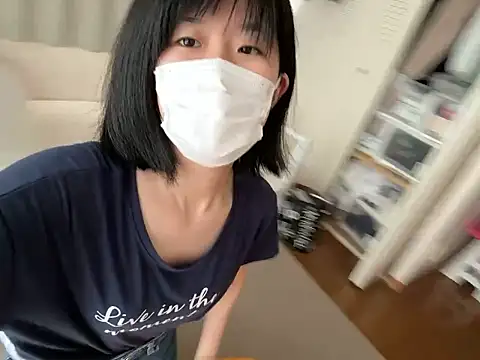 Snapshot of riri_riri_jp chatting on 07-08-26, 01:32 riri riri jp online show from 07-08-26, 01:32
