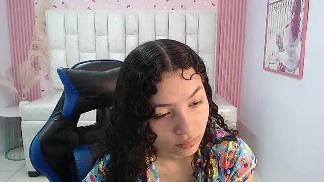 shalon diaz s online show from 10-28-25, 01:14