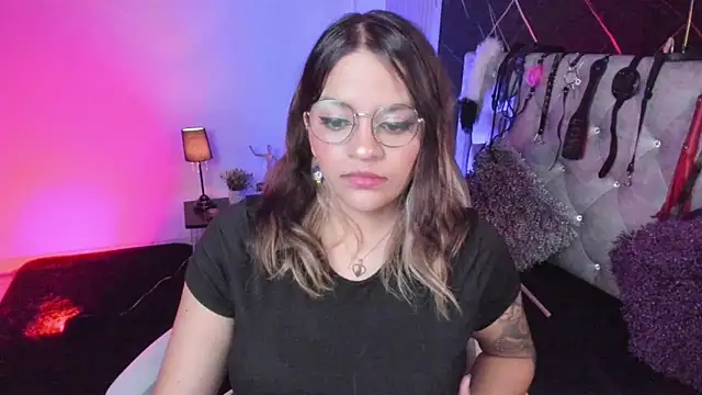 Snapshot of victoria__floyd chatting on 05-01-26, 09:41 victoria floyd online show from 05-01-26, 09:41