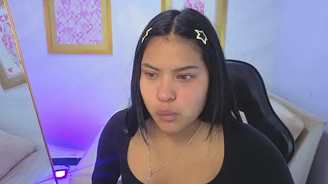 Paulette v online show from 05-19-26, 01:06