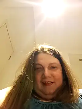 HotHornyEmmaX online show from 03-19-26, 10:14