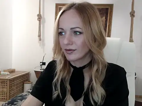 EllyaDiamond online show from 01-29-25, 07:53