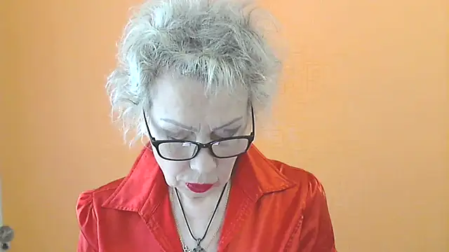 Snapshot of NessyJenixs chatting on 05-19-26, 06:31 NessyJenixs online show from 05-19-26, 06:31