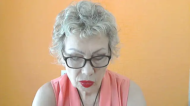 NessyJenixs online show from 06-25-26, 06:07