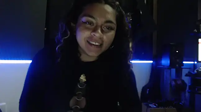 Shofuu Connie online show from 01-21-25, 01:39