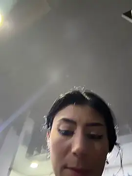 Snapshot of fiorella_paris chatting on 02-02-26, 02:38 fiorella paris online show from 02-02-26, 02:38