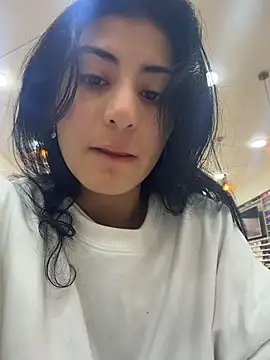 Snapshot of fiorella_paris chatting on 03-08-26, 04:00 fiorella paris online show from 03-08-26, 04:00