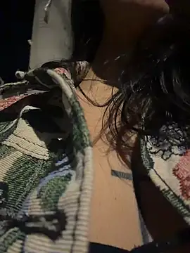 Snapshot of fiorella_paris chatting on 04-11-26, 07:45 fiorella paris online show from 04-11-26, 07:45