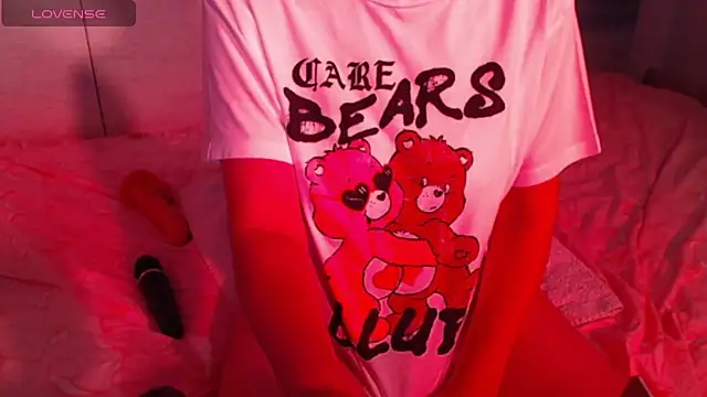 sweetchani666 online show from 06-10-26, 07:51