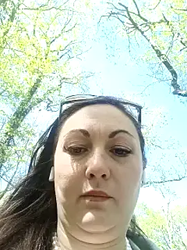 AdorahB3ll3 online show from 04-06-26, 12:50