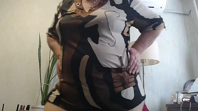 DeniseeRosea online show from 04-15-26, 07:59