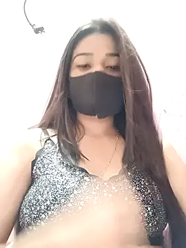 Snapshot of Simran-001 chatting on 04-28-26, 12:43 Simran-001 online show from 04-28-26, 12:43