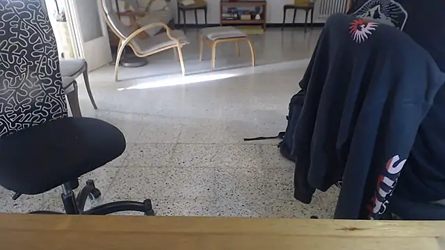 Snapshot of choice669 chatting on 09-17-25, 07:10 choice669 online show from 09-17-25, 07:10