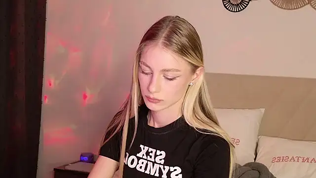 GabriellaOlsen online show from 03-19-26, 04:44