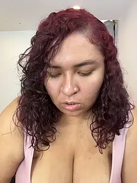 KarlaWild online show from 05-30-26, 06:16