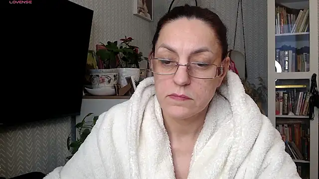 Soffya Soy online show from 03-14-26, 03:45