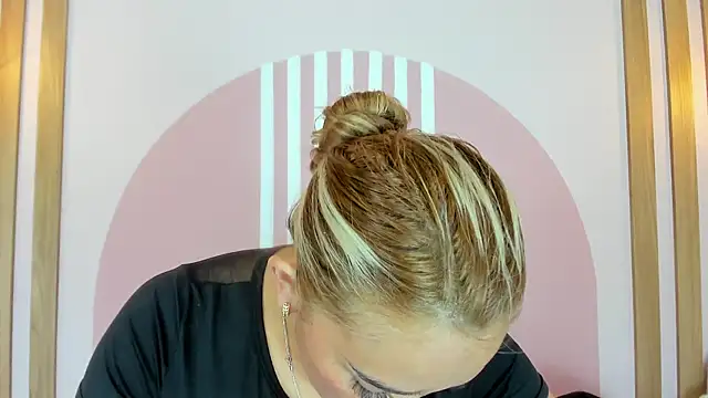 Lannajansen online show from 04-08-26, 01:33