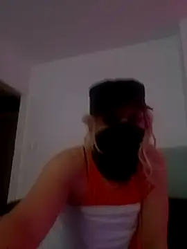 sandrahoeslut online show from 02-13-25, 12:13