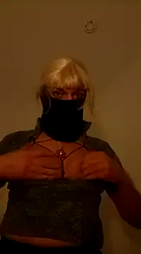 sandrahoeslut online show from 02-21-25, 03:34