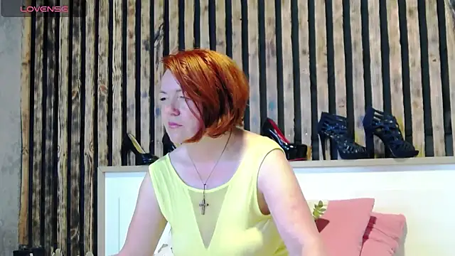 Alis Lovi online show from 06-06-26, 01:11