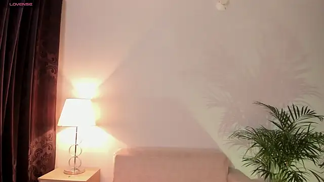 Hannah Jonhson online show from 02-05-26, 03:33