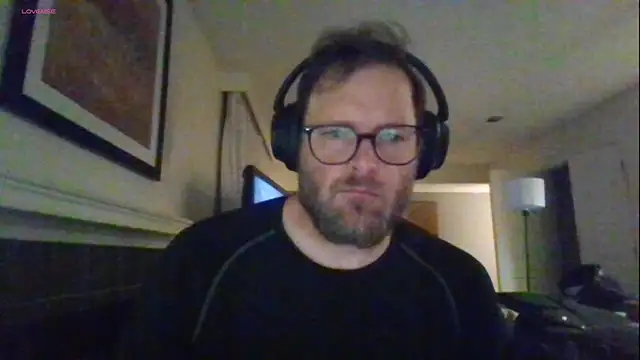 Snapshot of rrunner7718 chatting on 09-17-25, 06:48 rrunner7718 online show from 09-17-25, 06:48