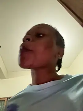 Boneca25 online show from 05-11-26, 04:26