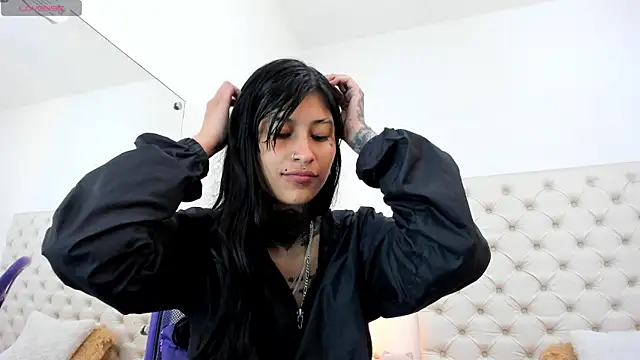 esmeralda06 online show from 07-06-26, 03:03