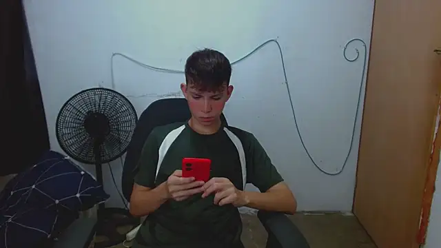 Alexxx lov online show from 04-10-26, 12:21