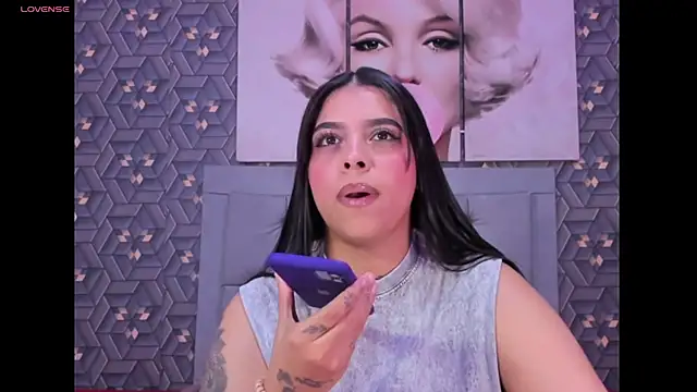 Snapshot of Emily_rivera78 chatting on 04-22-26, 03:53 Emily rivera78 online show from 04-22-26, 03:53