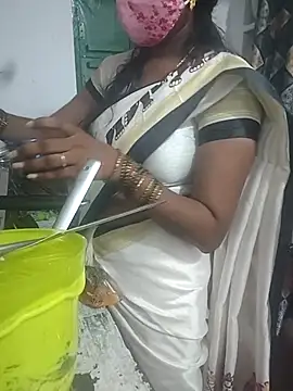 Snapshot of sweety006telugu chatting on 07-18-26, 04:05 sweety006telugu online show from 07-18-26, 04:05