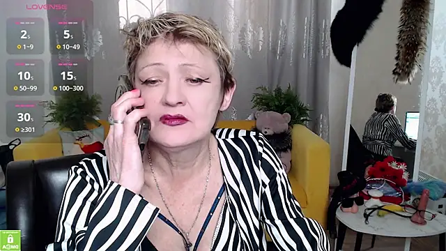 Snapshot of SexyGrandma_ chatting on 02-18-26, 07:26 SexyGrandma online show from 02-18-26, 07:26