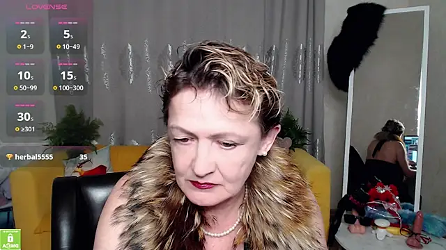 Snapshot of SexyGrandma_ chatting on 02-22-26, 05:44 SexyGrandma online show from 02-22-26, 05:44