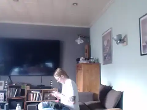 Astrid-Gilbert online show from 02-11-25, 01:41