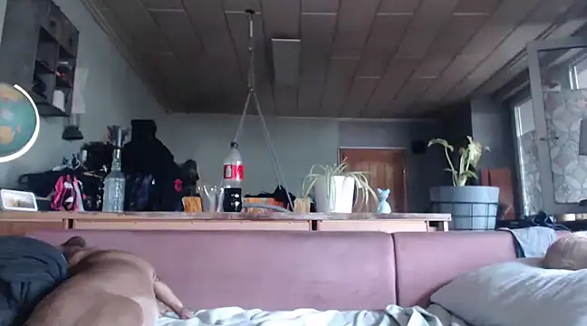 Astrid-Gilbert online show from 02-21-25, 07:56