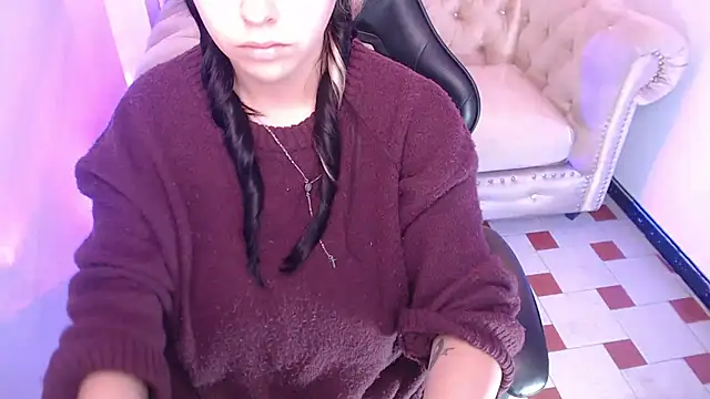 Hela v online show from 03-06-26, 01:07