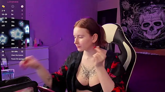 Snapshot of Arleckino chatting on 03-08-25, 10:34 Arleckino online show from 03-08-25, 10:34