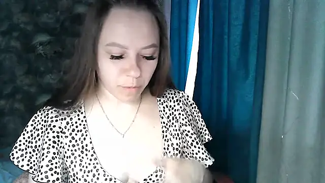 Snapshot of Misssweet_s chatting on 06-17-26, 05:54 Misssweet s online show from 06-17-26, 05:54