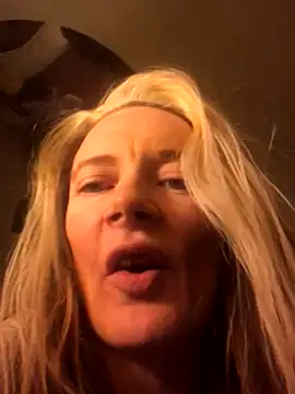 blondey206 online show from 01-08-26, 12:24