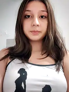 Snapshot of Maiden-Hot chatting on 07-02-26, 12:43 Maiden-Hot online show from 07-02-26, 12:43