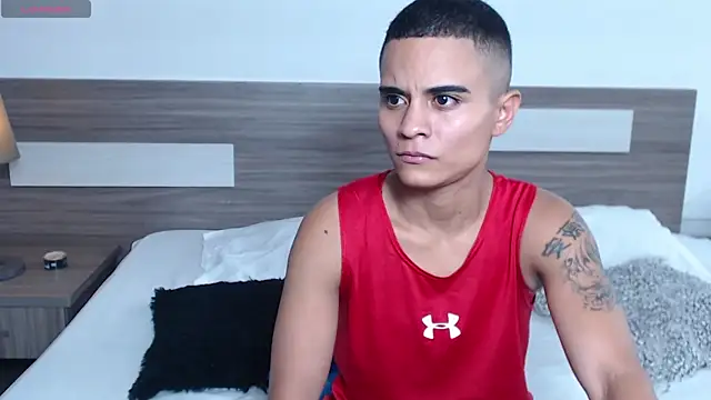 Liiamthompson online show from 10-28-25, 07:38