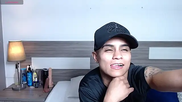 Liiamthompson online show from 01-09-26, 10:55