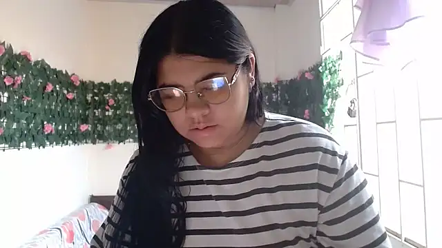 viccky vick online show from 04-02-26, 01:42