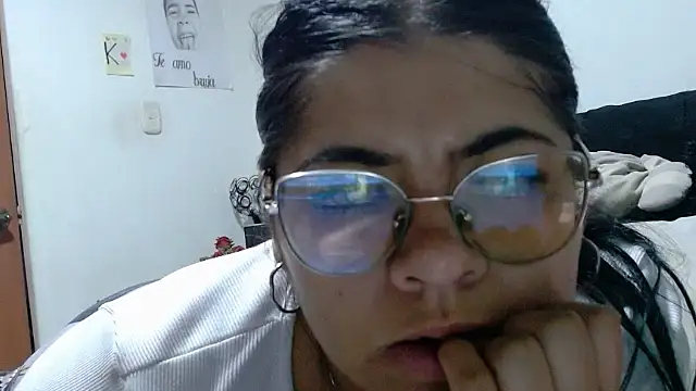 viccky vick online show from 05-23-26, 03:01