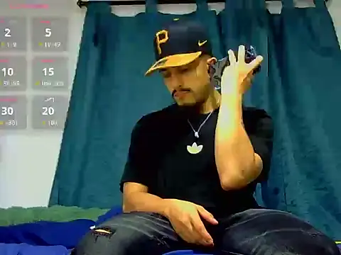 Keiviid online show from 04-10-26, 03:12