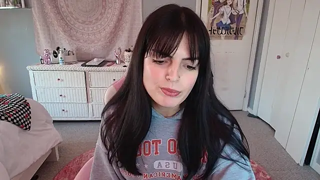 Snapshot of princesselysia chatting on 11-05-25, 04:29 princesselysia online show from 11-05-25, 04:29